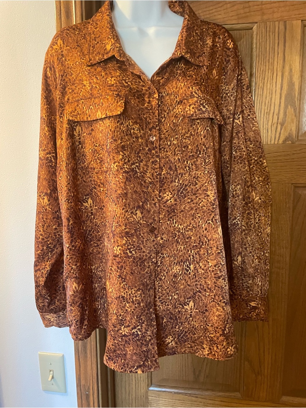 Liverpool Women's Button-Front Shirt Jacket in Rust